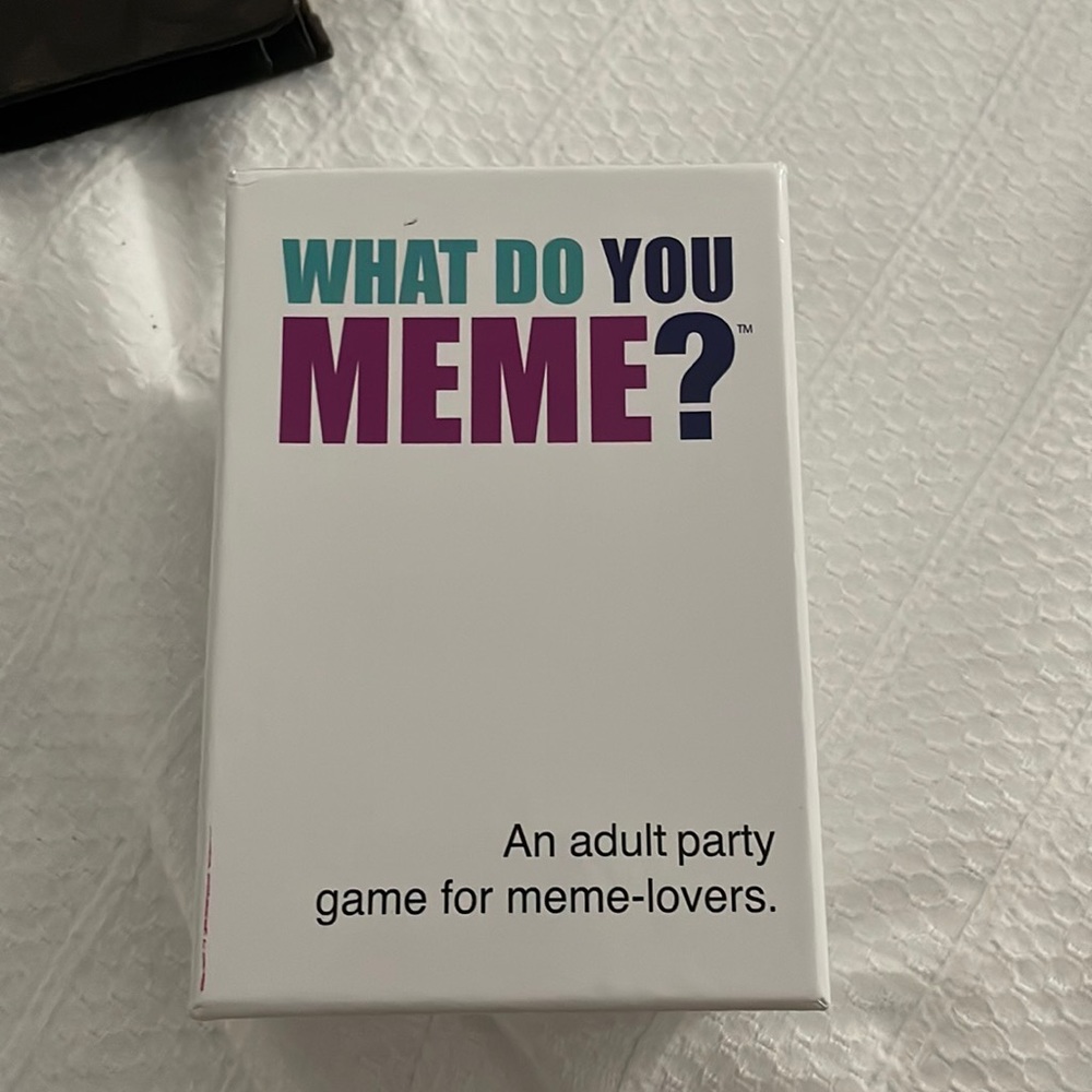 What Do You Meme - Game